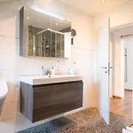 Greentreehomes - Penthouse Oak Apartamento *