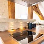 Greentreehomes - Penthouse Oak Apartamento