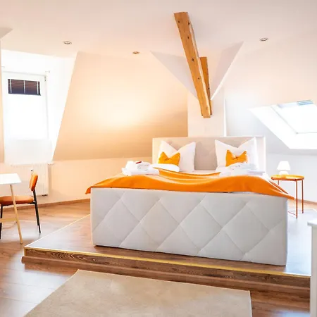 Greentreehomes - Penthouse Eiche - Zentral - Privatparkplatz - Familienfreundlich * Bamberg