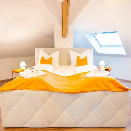 Greentreehomes - Penthouse Eiche - Zentral - Privatparkplatz - Familienfreundlich Bamberg