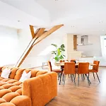 Greentreehomes - Penthouse Eiche - Zentral - Privatparkplatz - Familienfreundlich Apartment Bamberg
