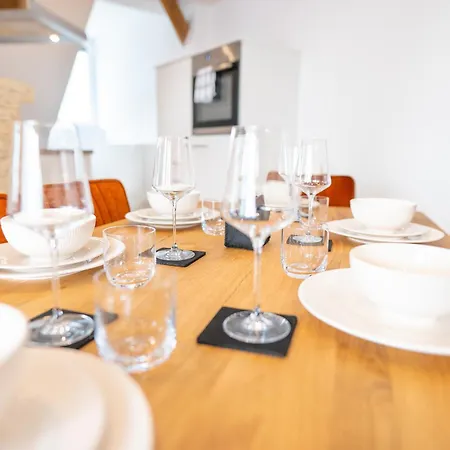 Greentreehomes - Penthouse Oak *