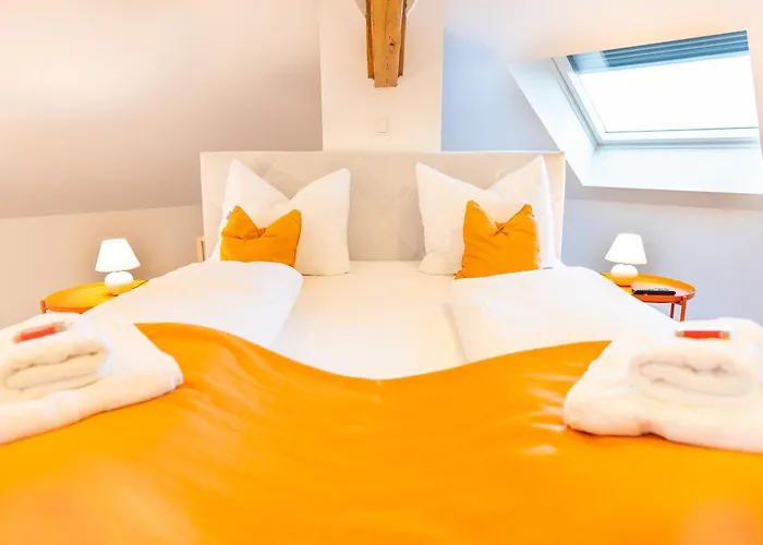 Greentreehomes - Penthouse Oak Apartment *