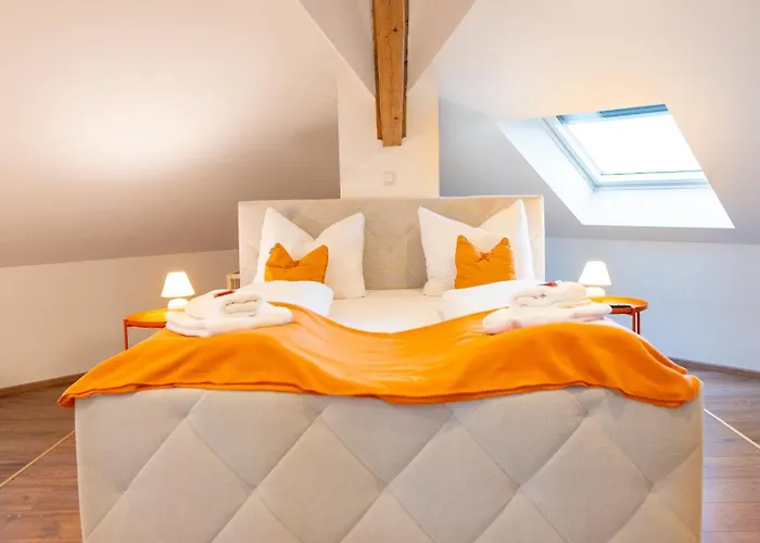 Greentreehomes - Penthouse Oak